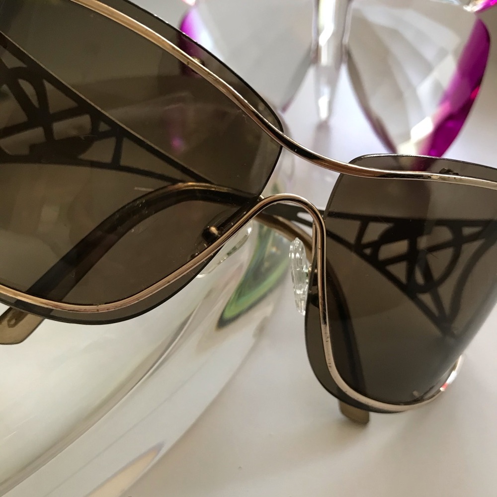 YSl sunglasses - Picture 3 of 3